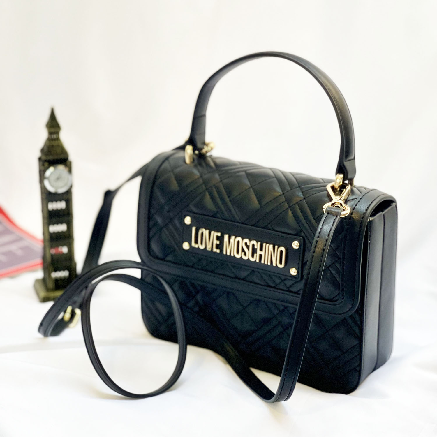 Top 10 mẫu túi xách Moschino thiết kế đẹp giá tốt được yêu thích